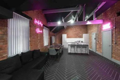 Casa Nomade Penthouse Slps 20 People Mcr Centre