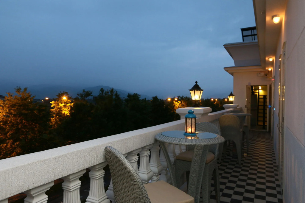 Aleex Villa