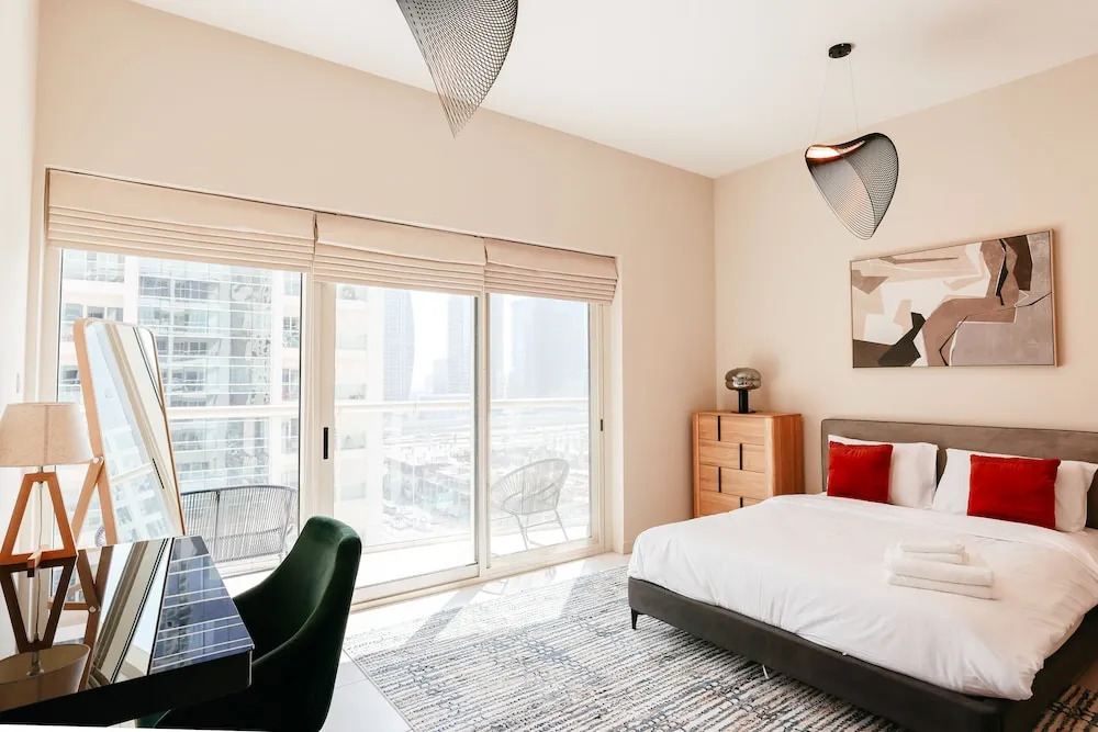 Elegant 1BD with Stunning Views