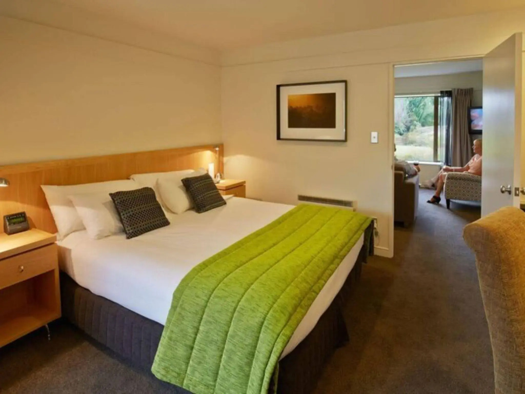 Edgewater Hotel