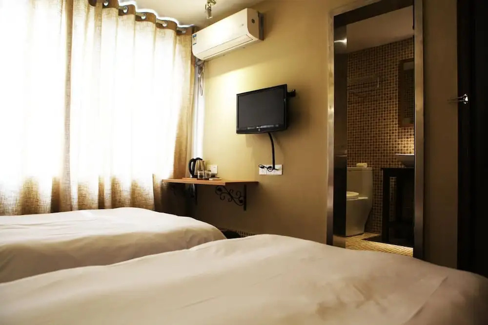 the Green Youth Hostel,Hangzhou