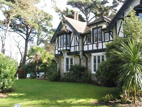 Rylstone Manor
