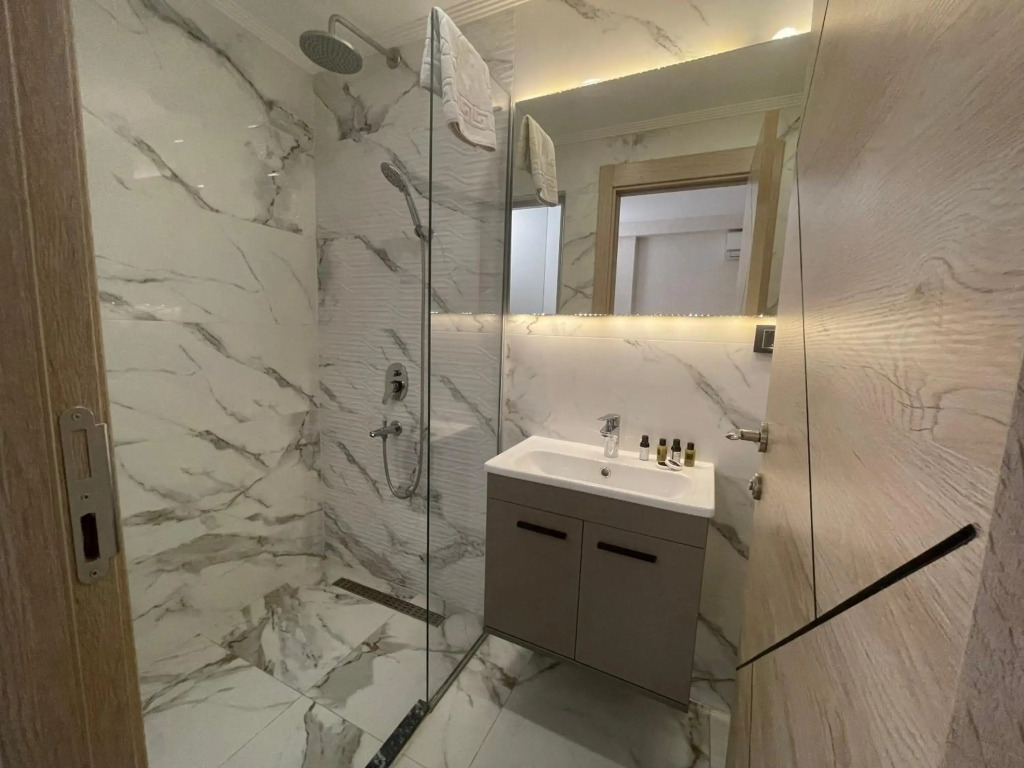 Le Luxe Suites Hotel