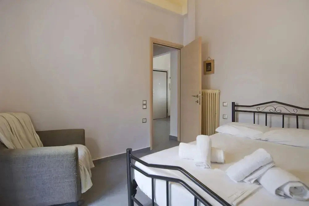 Coastal Charm in Piraeus
