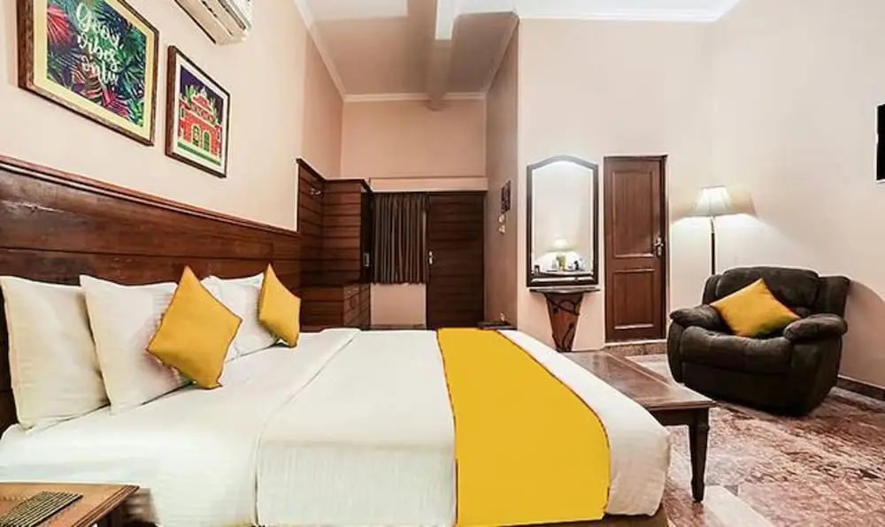 FabHotel The Dayal
