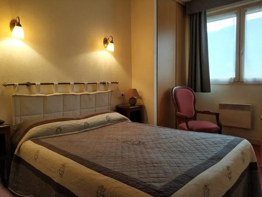 Logis Hotel Calisola Besançon - Soirée Etape - EuroVelo 6