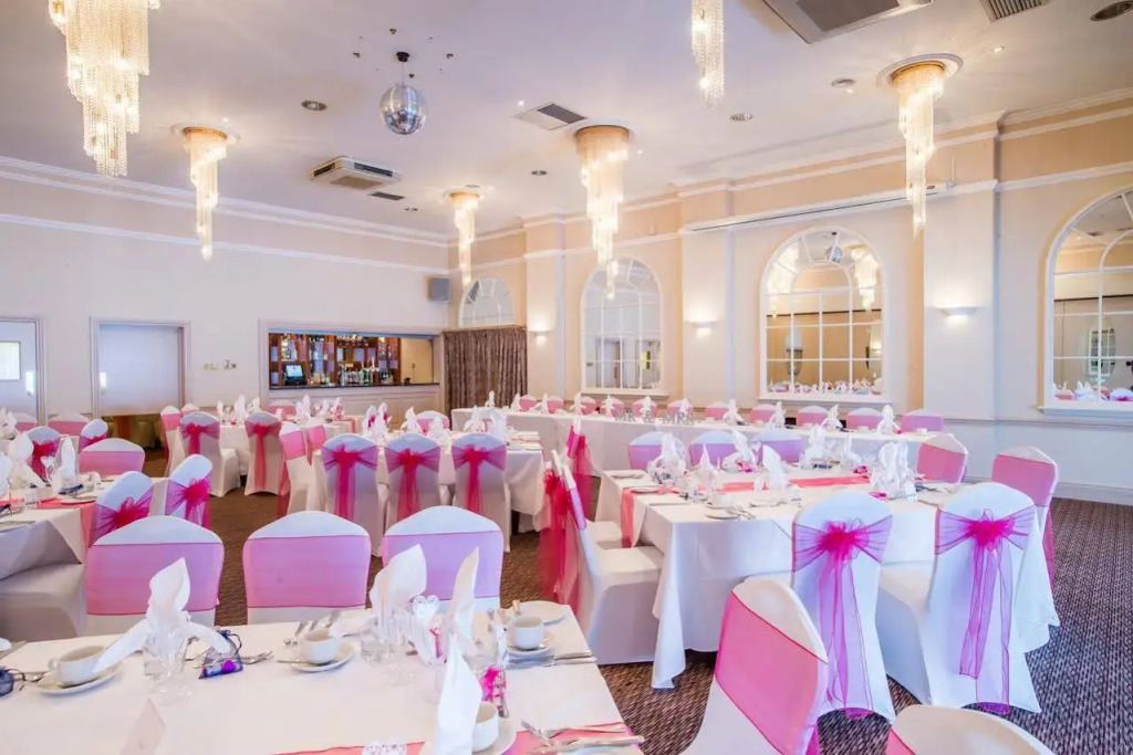 Parkway Hotel & Spa