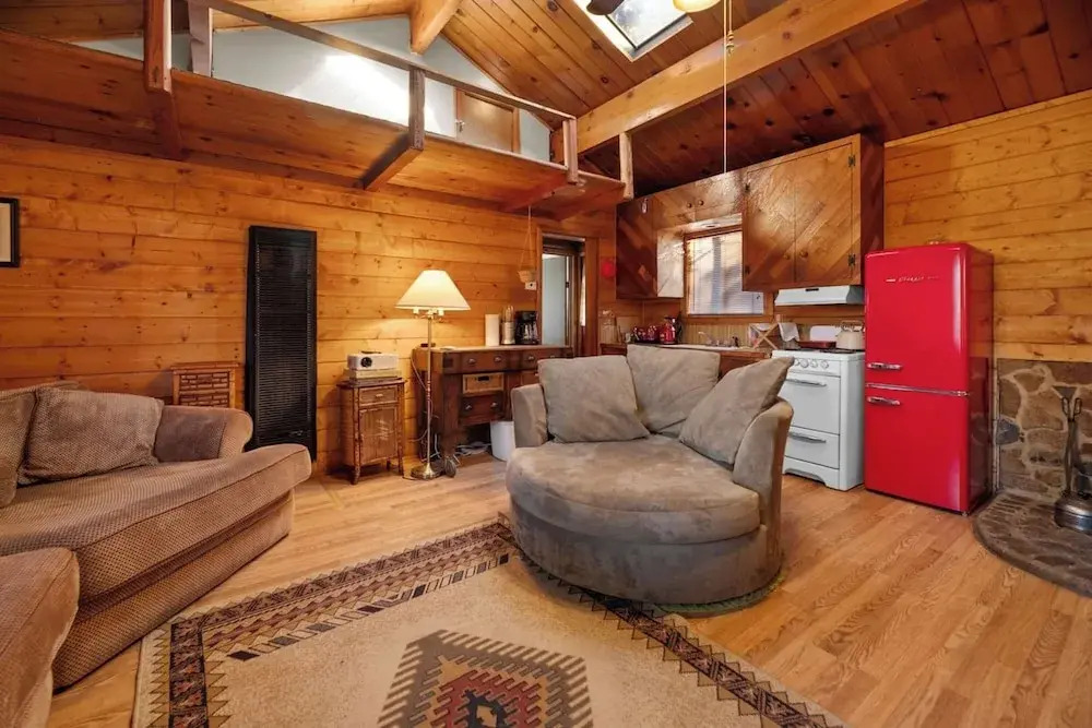 Charming Mountain Getaway