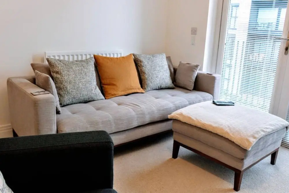 1 Bedroom Apartment With Free Parking Sleeps 2 in City Centre