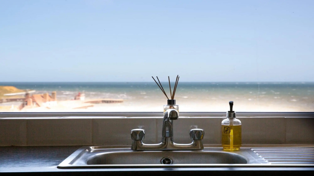 Stunning Sea View Penthouse 2 Bedroom 2 Bathroom