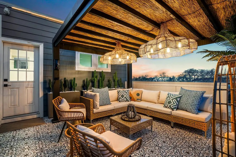 The Green Haus Luxxe Cabana Rooftop Retreat