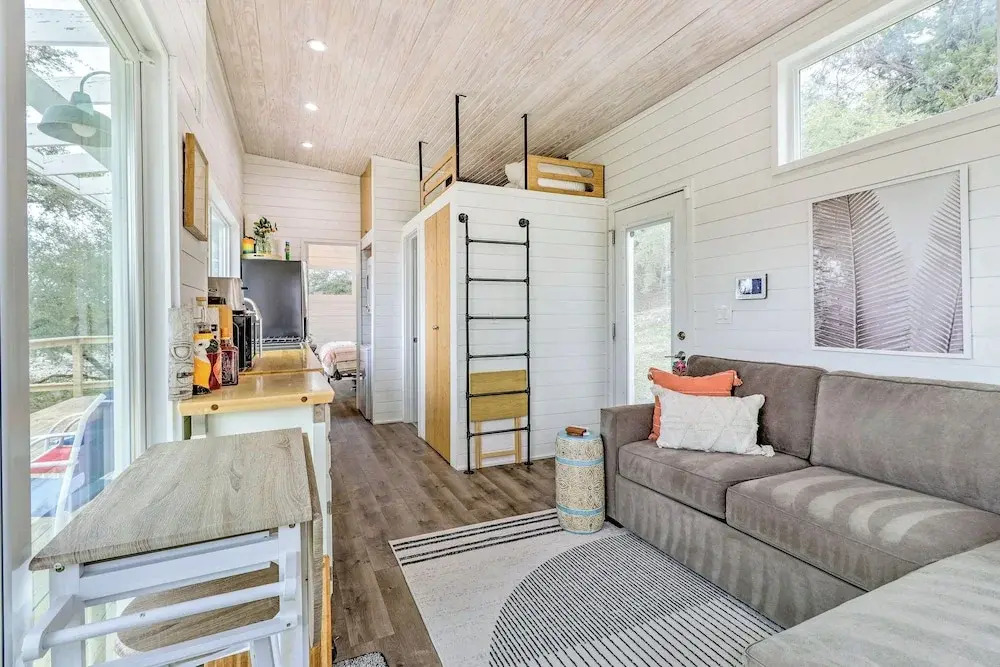 Updated Texas Tiny Home Rental on Lake Travis