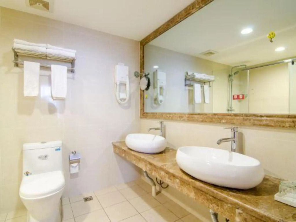 Leisurestay Hostel