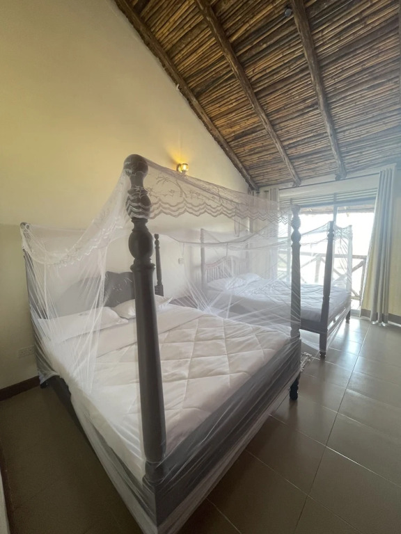 Katurum Kidepo lodge