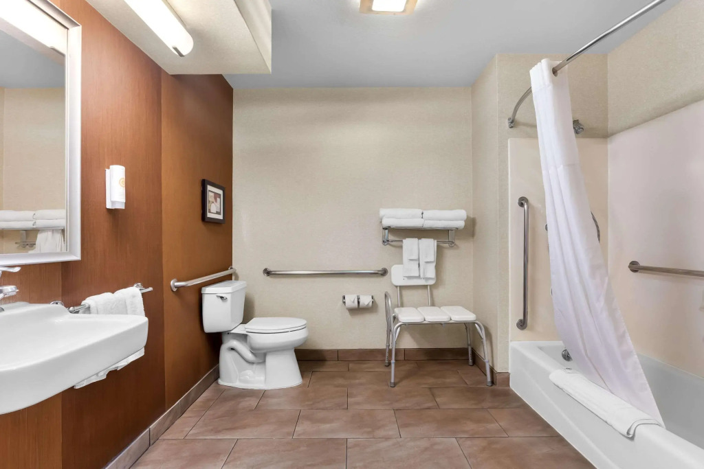 Comfort Suites Clovis - Fresno