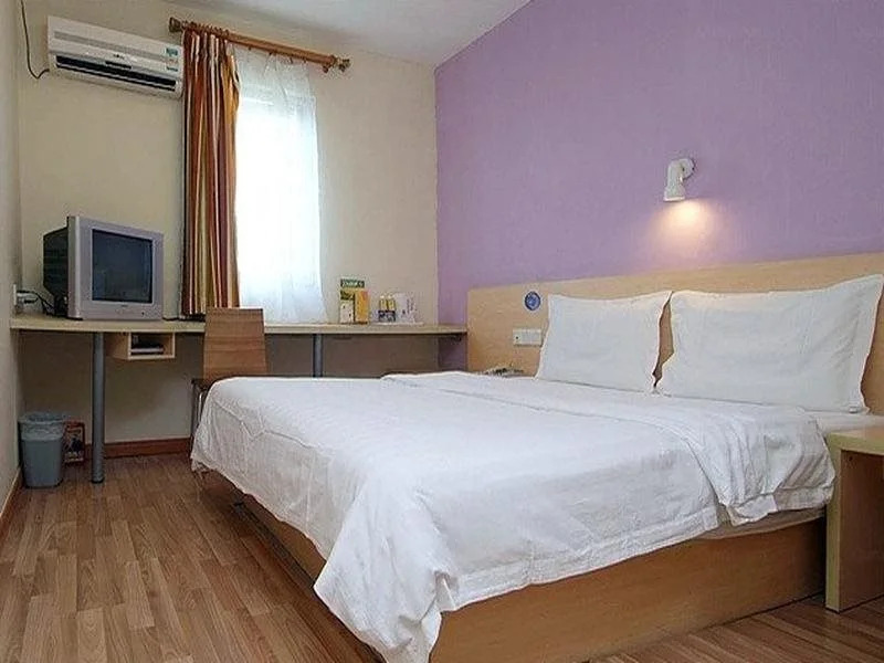 7Days Inn Taiyuan Jiannan Bus Station