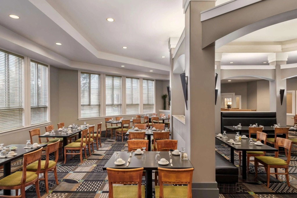 Royal Hotel Regina, Trademark Collection by Wyndham