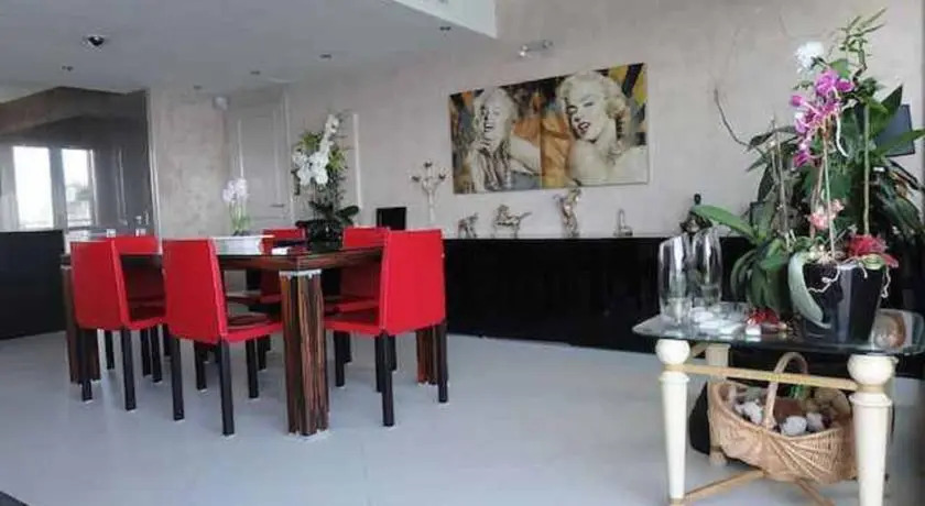 Pointe Croisette Penthouse