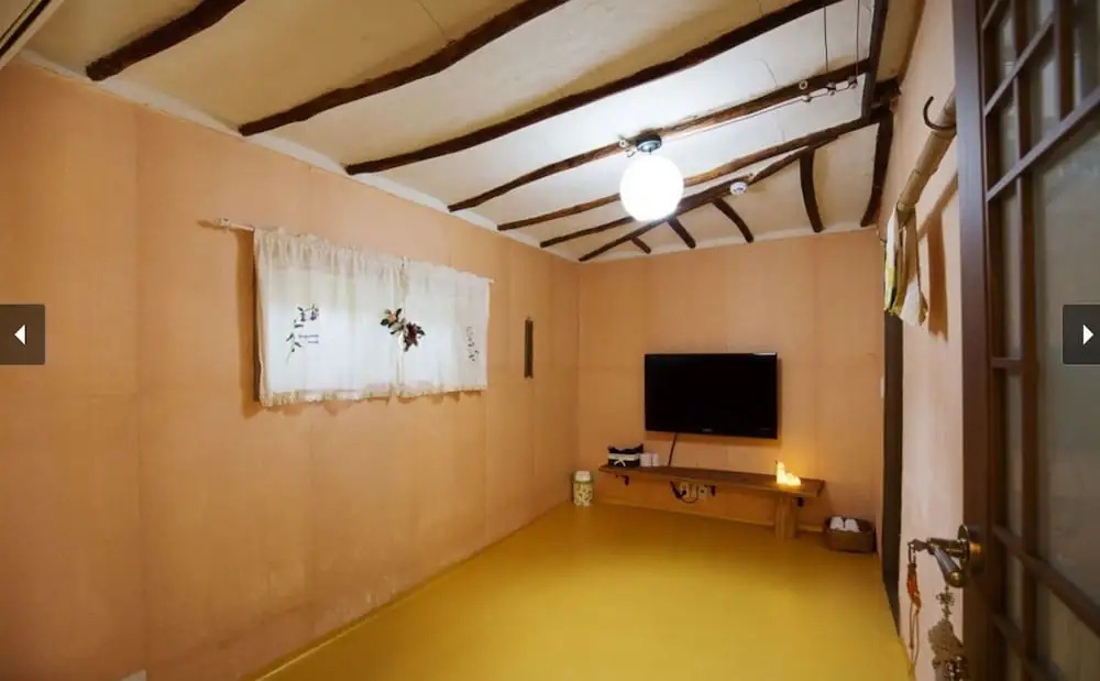 Hanok Hanji Gguljam Second House