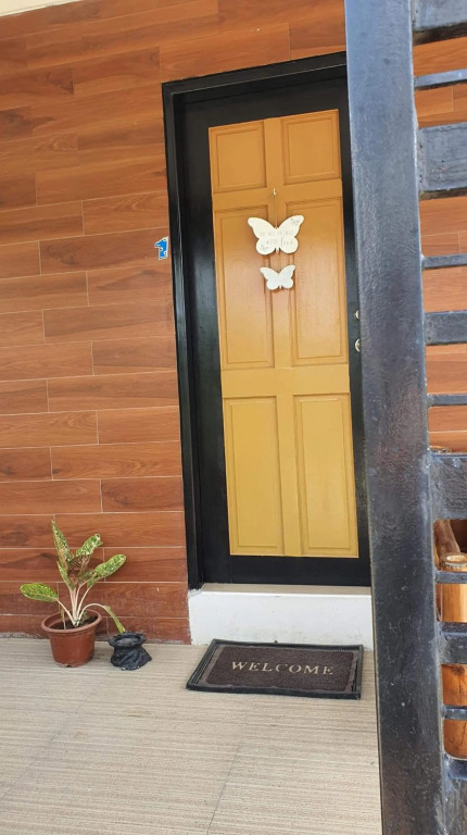 Lucena Transient Megs Apartment deluxe rm-Near SM