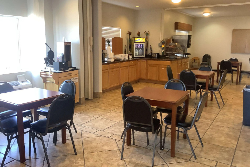Baymont Inn & Suites by Wyndham Holbrook