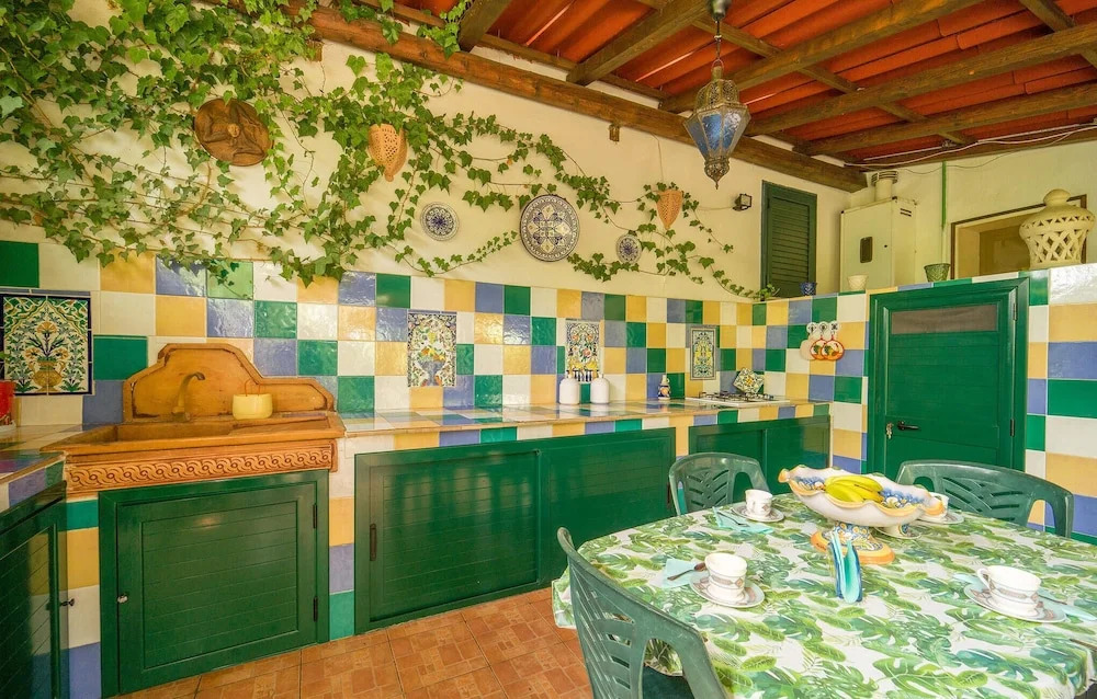 Lovely Home In Menfi With Wifi