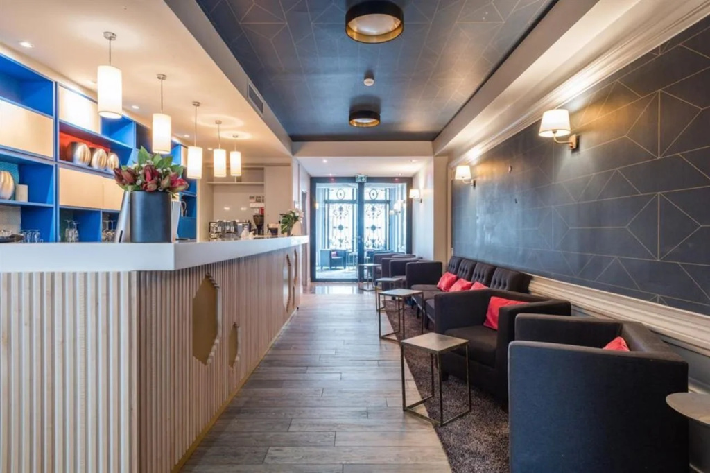 LEdmond Hotel Parc Monceau