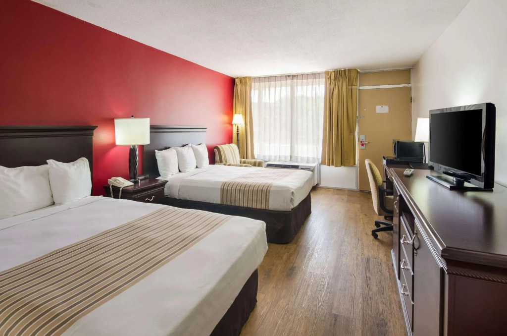 Econo Lodge Marion I-81