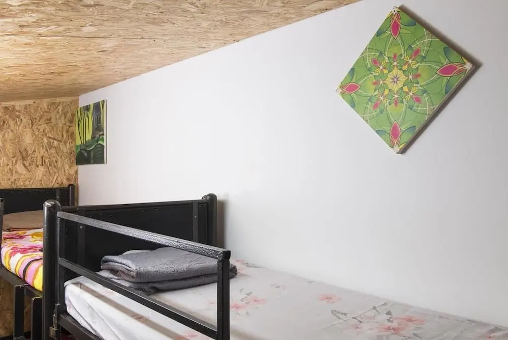 Sapir Hostel - Adults Only