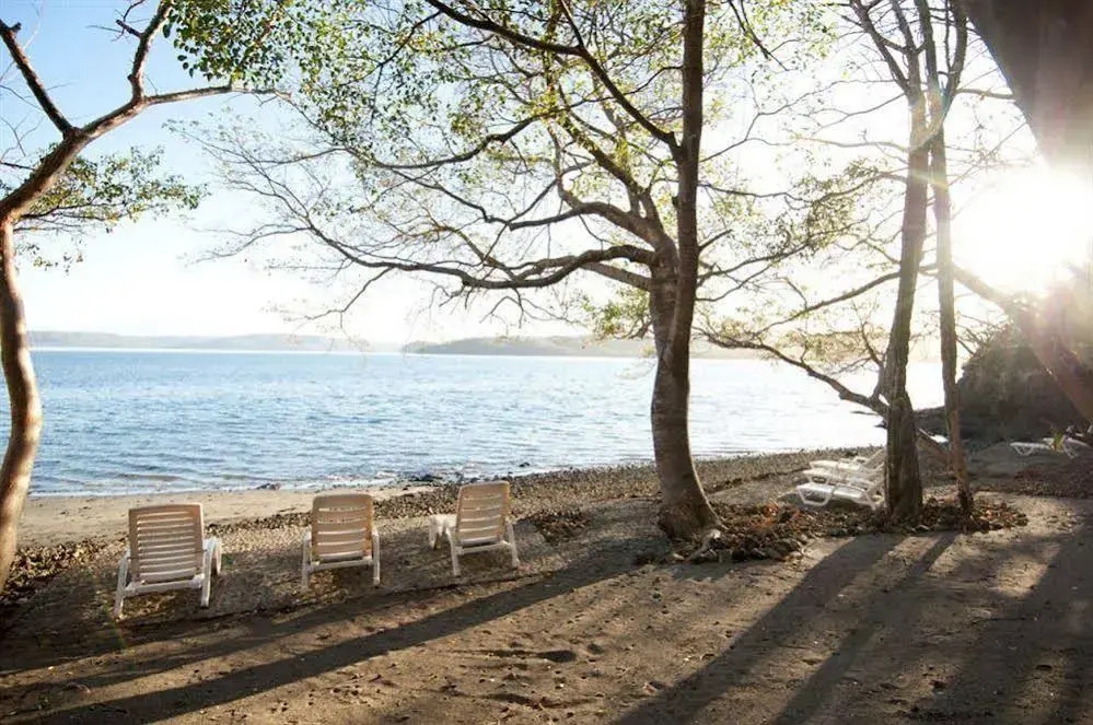 Vista Bahia Beach Resort