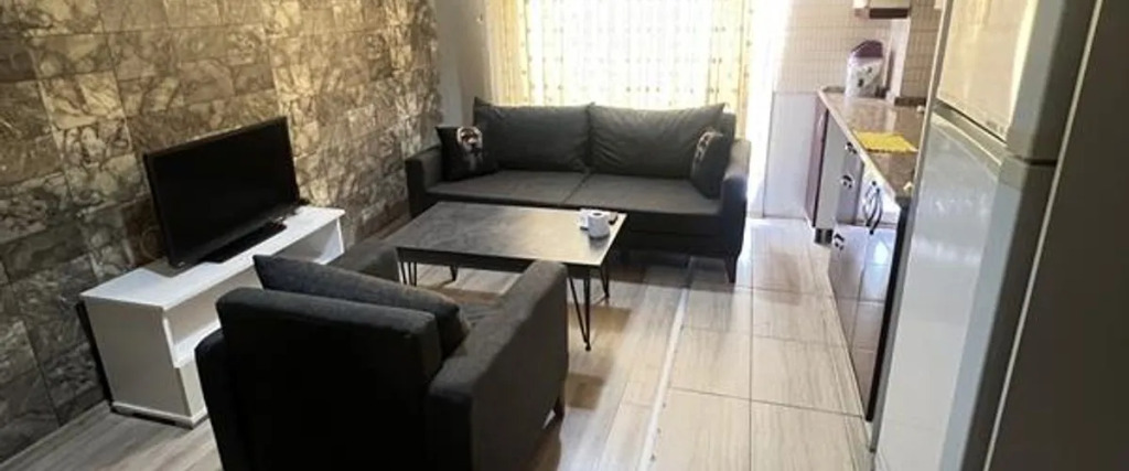 kızıl suit house
