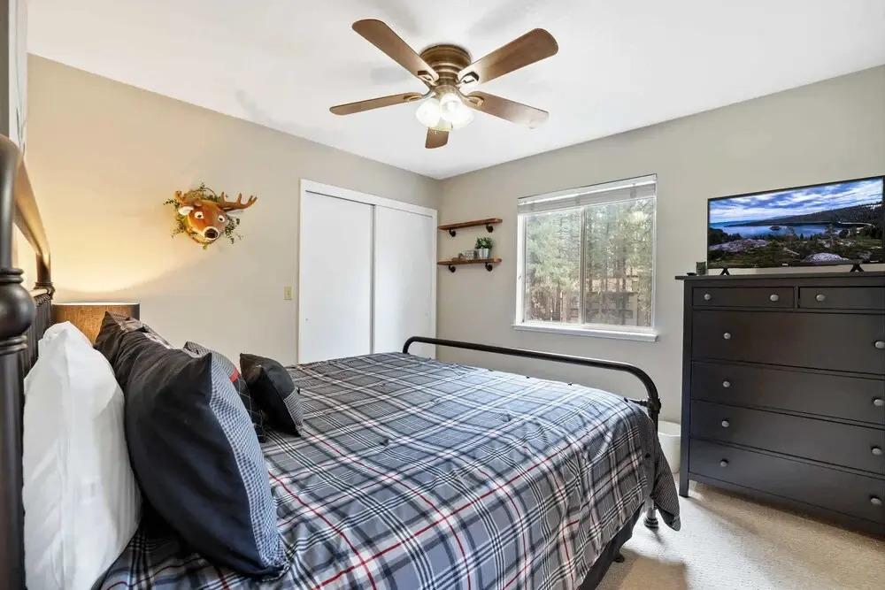 Family Fun Getaway - 3 Story Condo