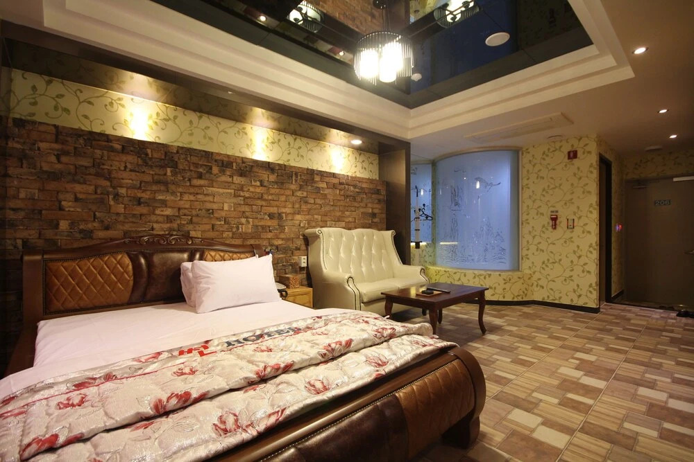 Sun Hotel