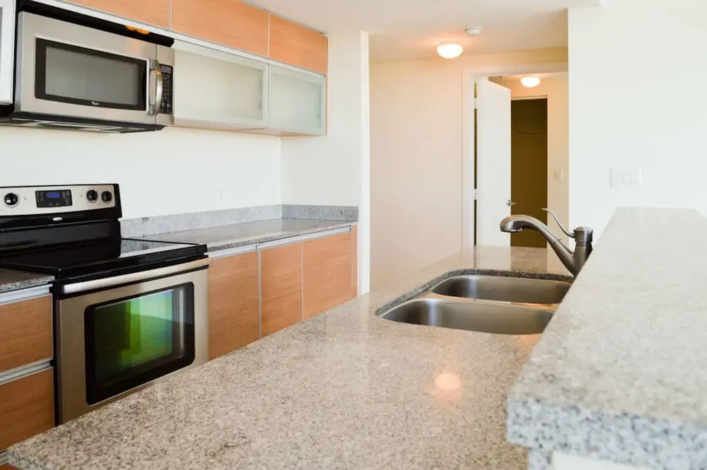 LYX Suites by the Miami River