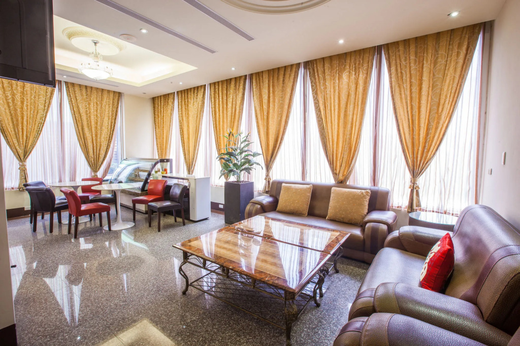 Spring Breeze Hotel