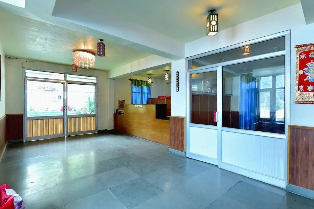 OYO 4838 Hotel The Valerian
