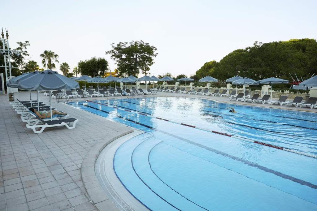 ROBINSON PAMFILYA - All Inclusive