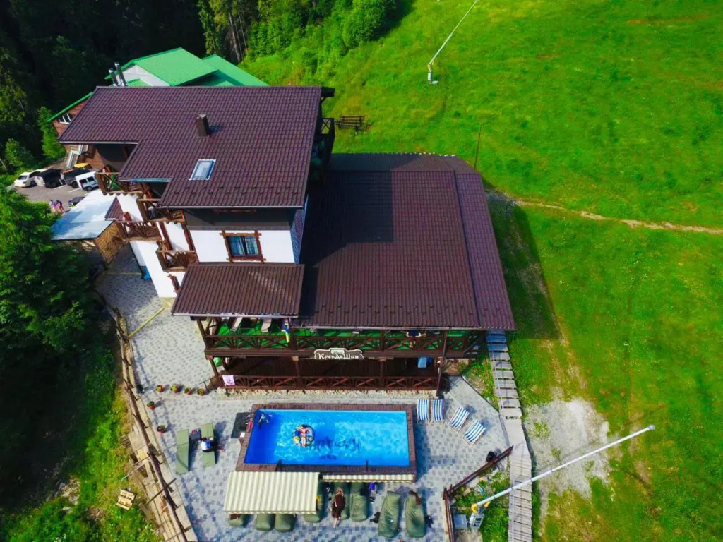 Chalet CrepDeChine Hotel
