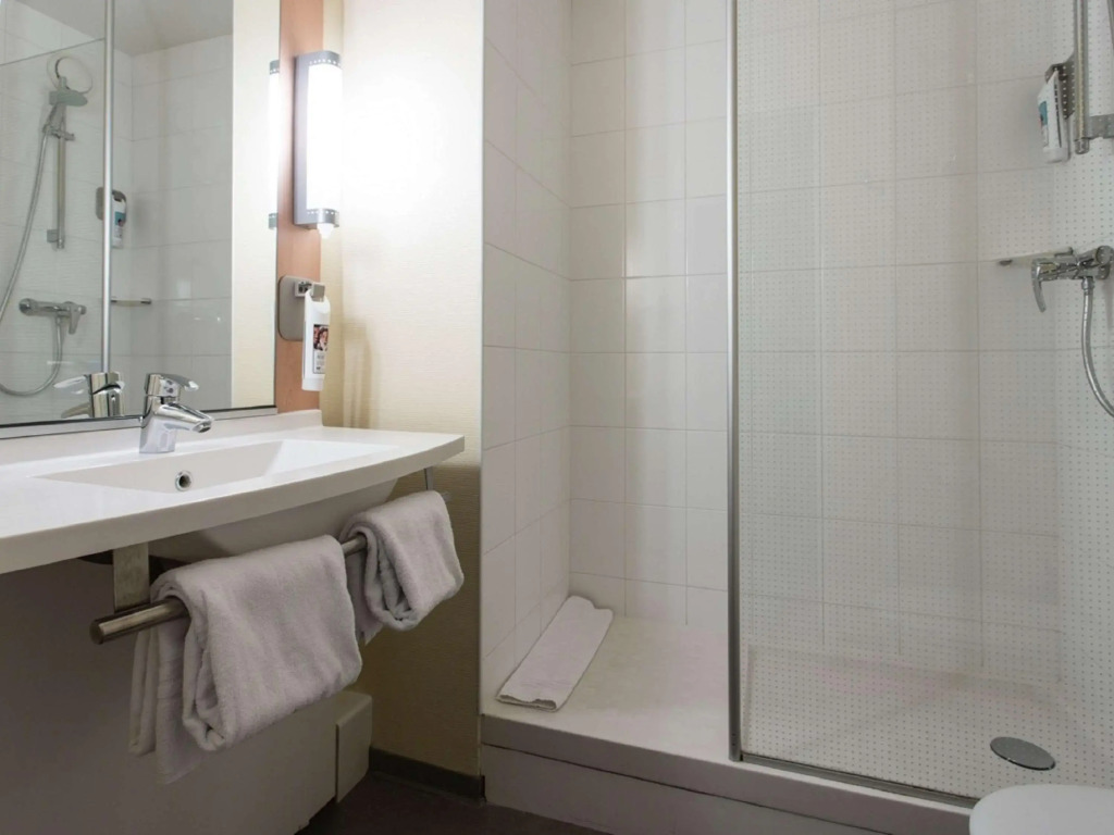 ibis Senlis