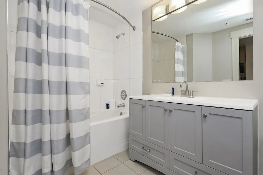 Bahia 4215 - Second Floor - Studio - Sleeps 4