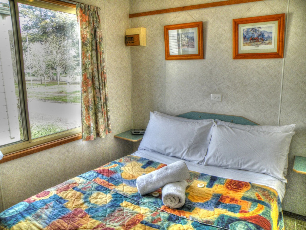 Lake Hamilton Motor Village and Caravan Park