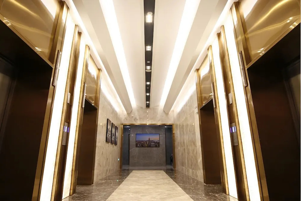Manhatton Hotel Guangxi Univeristy