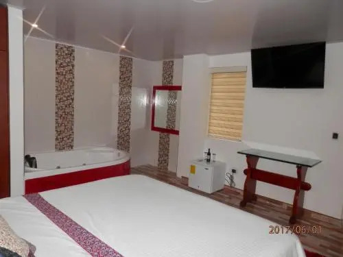 Hotel 80 Real