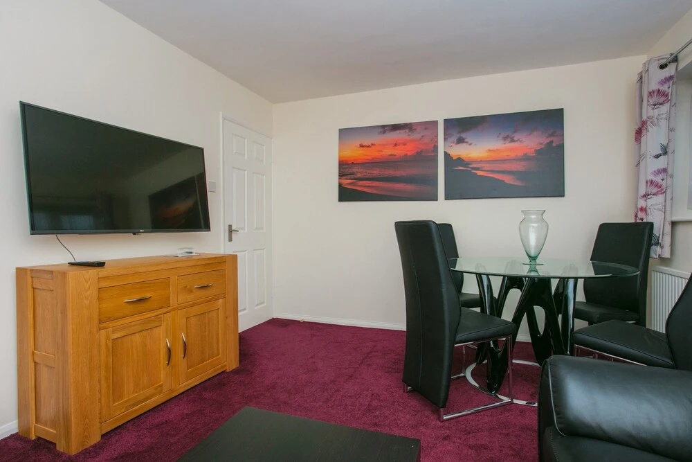 2 Bedroom Apartment Near Wimbledon Tennis Club Sleeps 4