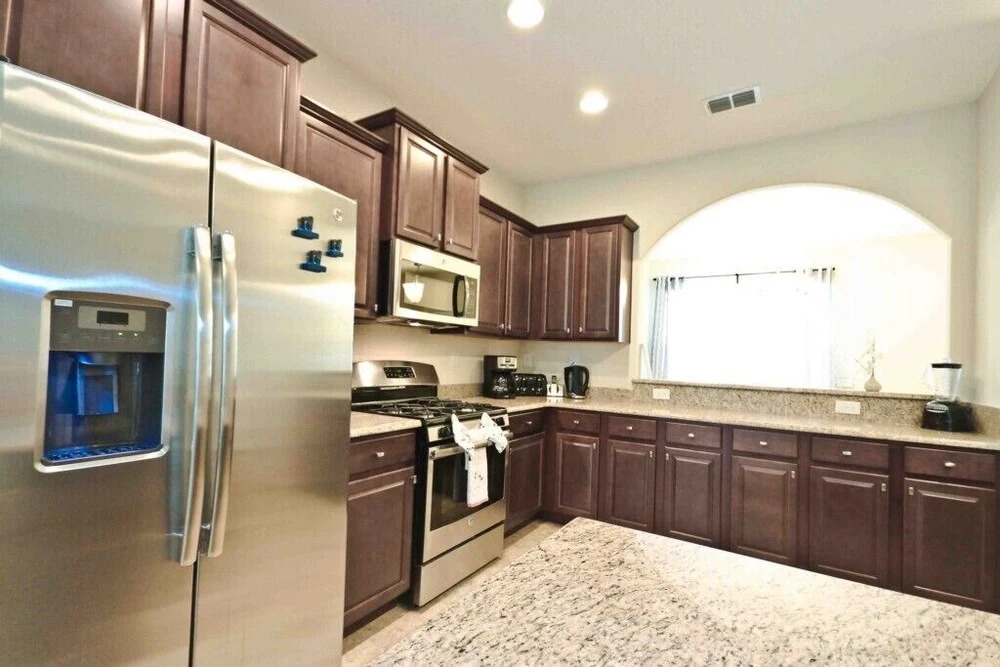 5361 Oakbourne Avenue 6 Bedroom Home