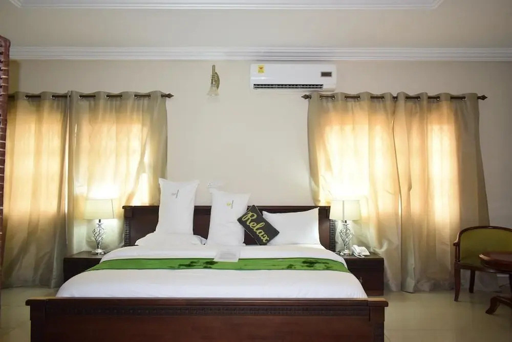 Relle Suites Hotel