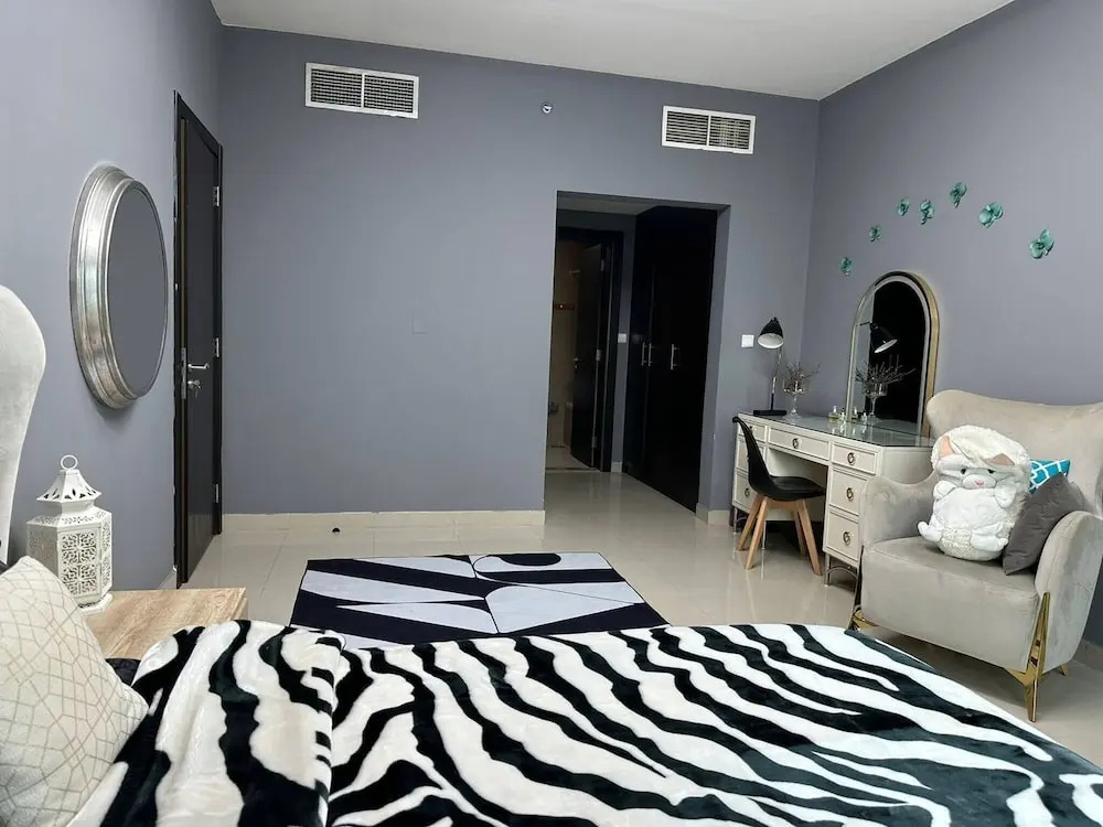 Luxurious 1 Bedroom Apartment in Red Residency Sport City Dubai