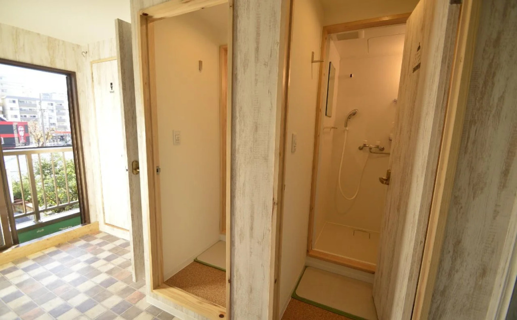 R Guest House