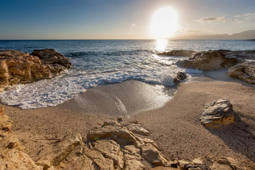 Theros Resort