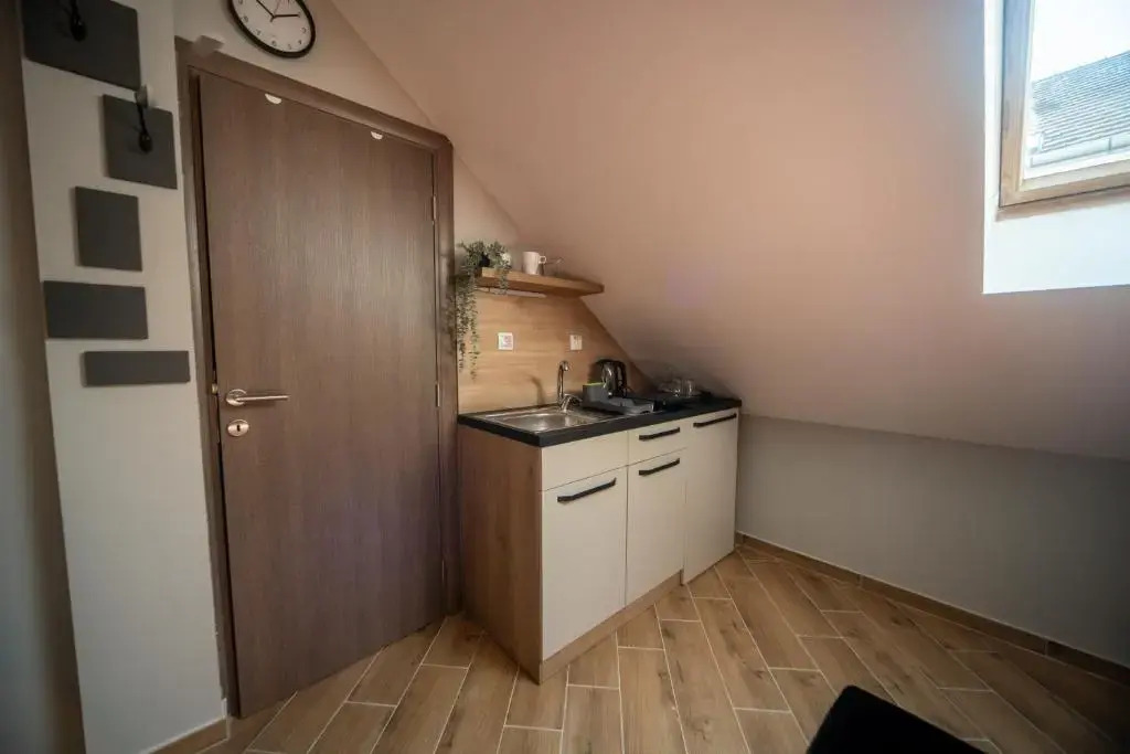 Manoir Apartments City Center